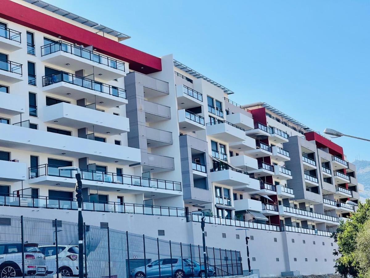 Ajaccio T2 grand standing neuf - centre ville et plages - 4 personnes - parking privé Exterior foto